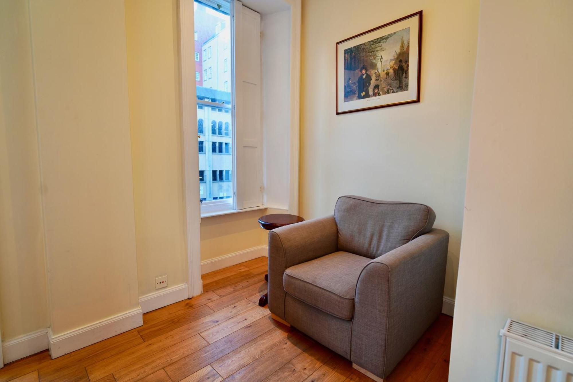 Spacious 2 Bed Apt Next To Royal Mile & Waverley EDI Eksteriør billede