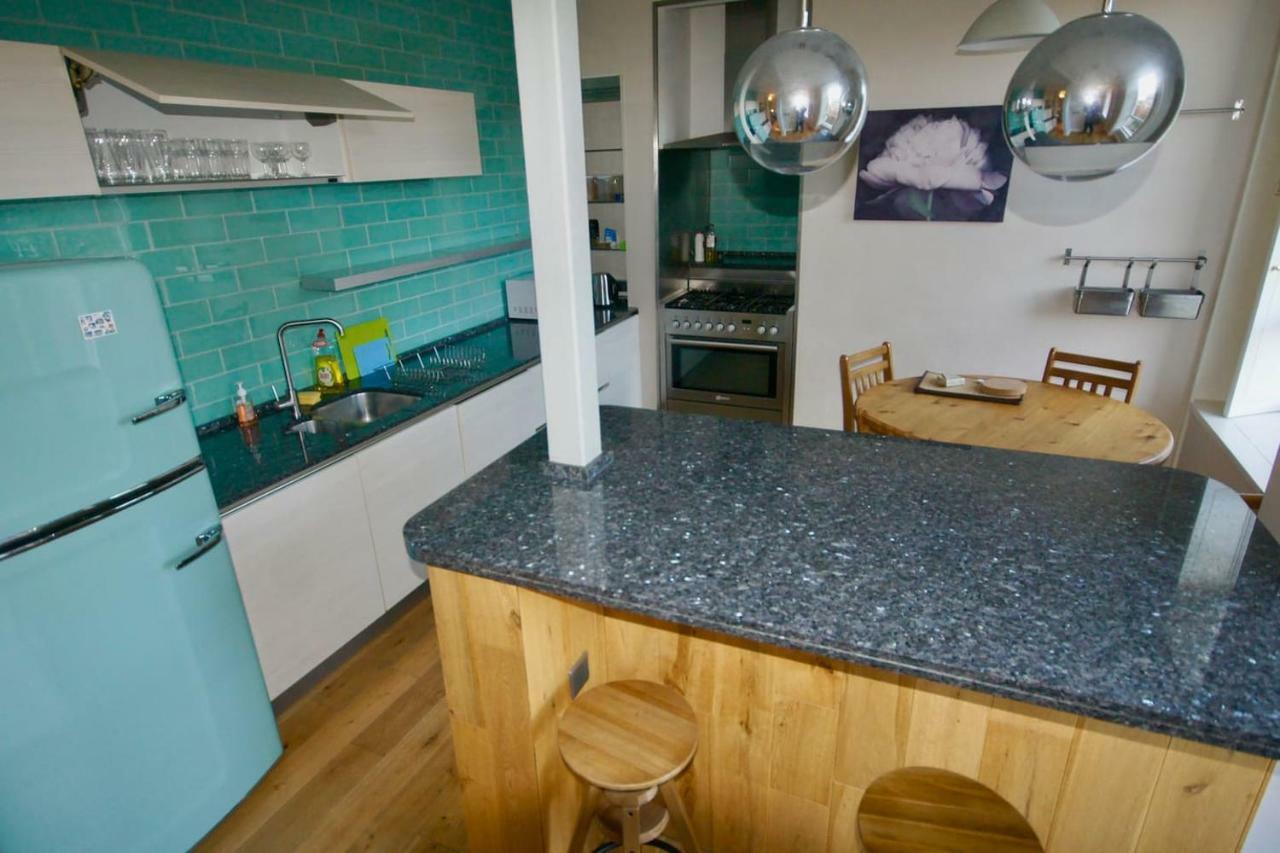 Spacious 2 Bed Apt Next To Royal Mile & Waverley EDI Eksteriør billede